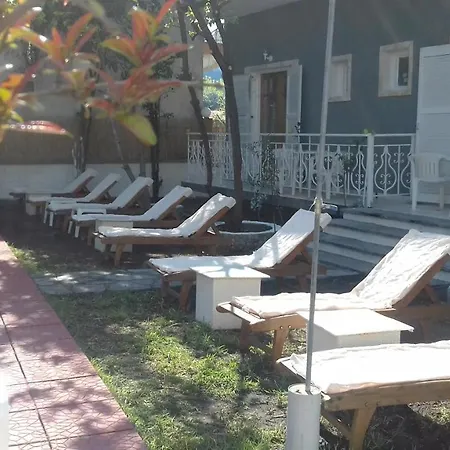 Otel Sun Helios Garden 2*